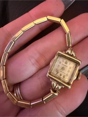 Vintage 1940s Hallmark Swiss 14K Gold-Filled Mechanical Bracelet Watch